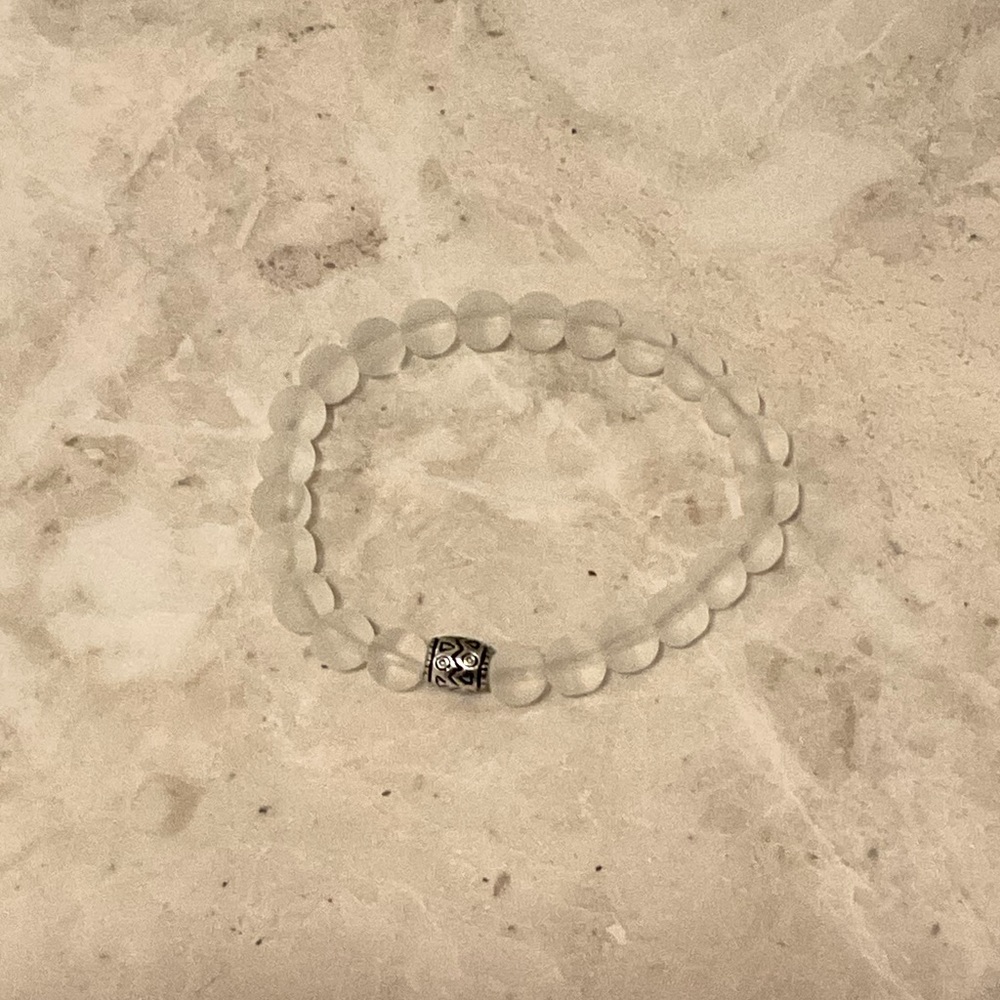 Clear beaded bracelet
